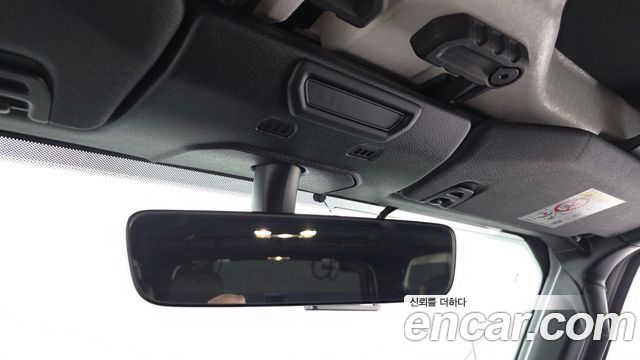 Jeep Wrangler 2023 — photo 25