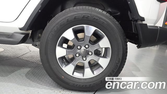 Jeep Wrangler 2023 — photo 7