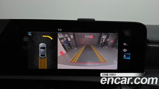 Mercedes-Benz A-Class 2021 — photo 18