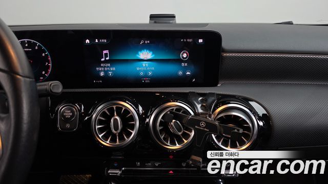 Mercedes-Benz A-Class 2021 — photo 19