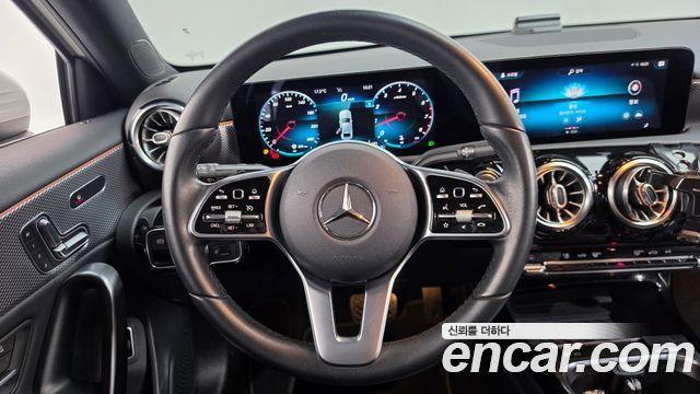Mercedes-Benz A-Class 2021 — photo 20