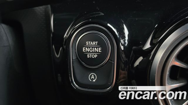 Mercedes-Benz A-Class 2021 — photo 26