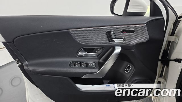 Mercedes-Benz A-Class 2021 — photo 14