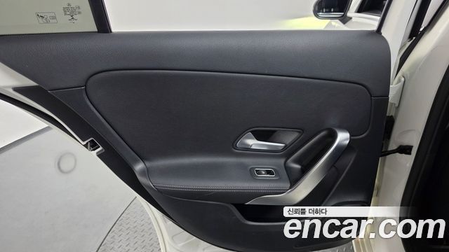 Mercedes-Benz A-Class 2021 — photo 15