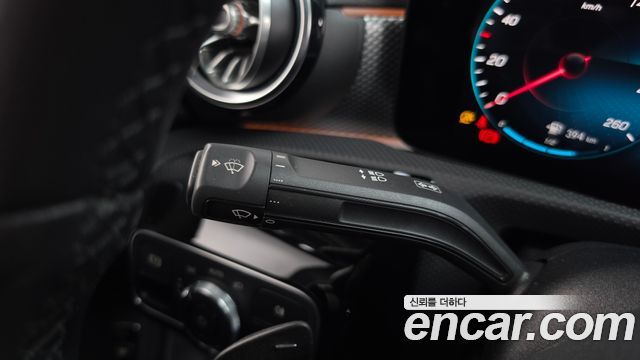 Mercedes-Benz A-Class 2021 — photo 27