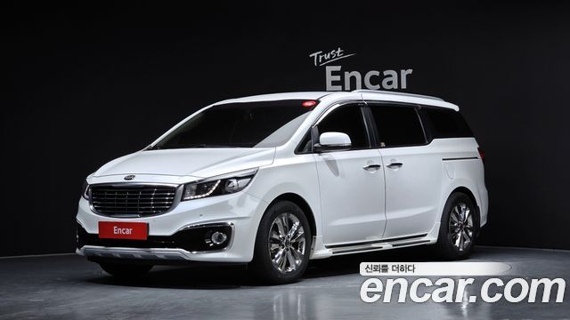 Kia Canival 2015 — photo 1