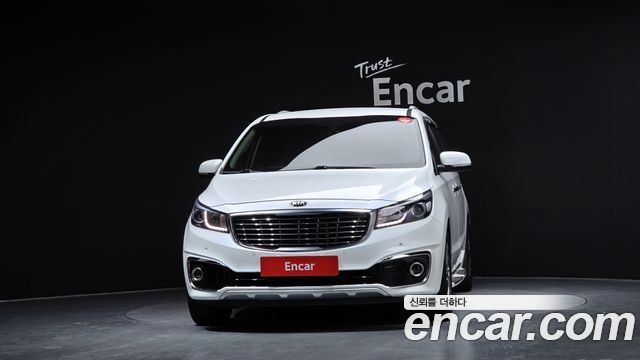 Kia Canival 2015 — photo 3