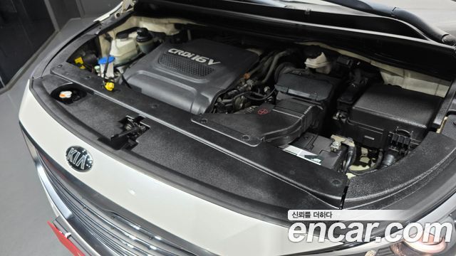 Kia Canival 2015 — photo 6