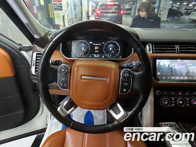 Land Rover Range Rover 2017 — photo 8