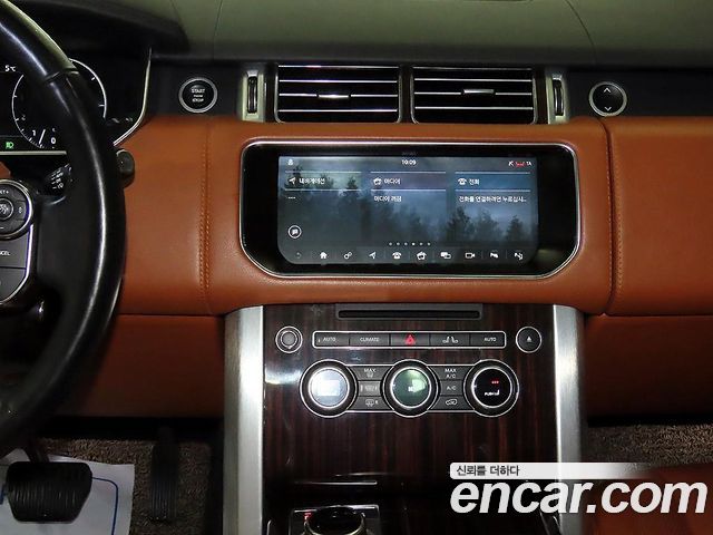 Land Rover Range Rover 2017 — photo 10