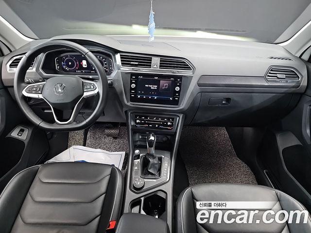 Volkswagen Tiguan 2022 — photo 7