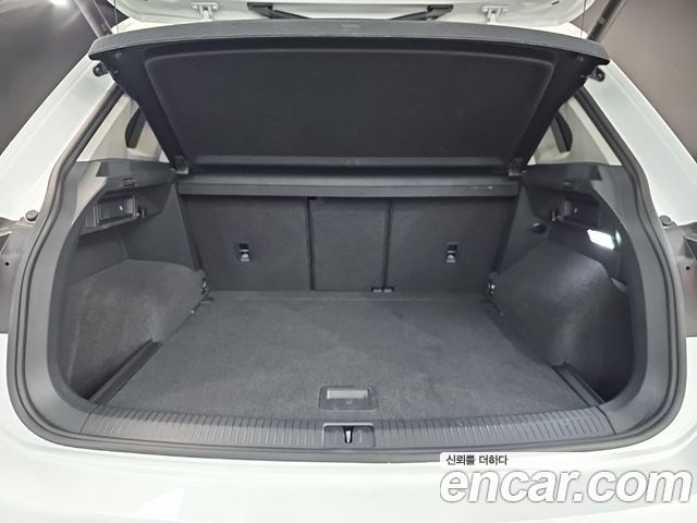 Volkswagen Tiguan 2022 — photo 19