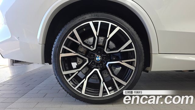 BMW X5M 2021 — photo 5
