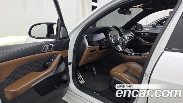 BMW X5M 2021 — photo 13
