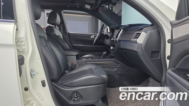 KG Mobility Rexton 2018 — photo 11