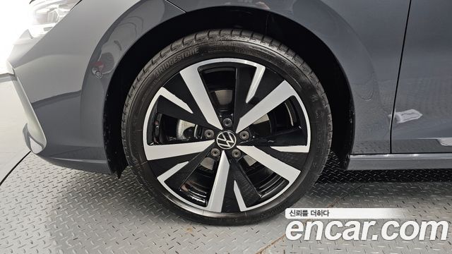 Volkswagen Golf 2026 — photo 5