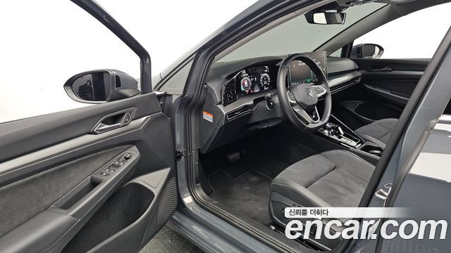 Volkswagen Golf 2026 — photo 13