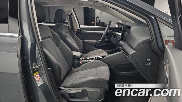 Volkswagen Golf 2026 — photo 18