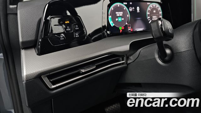 Volkswagen Golf 2026 — photo 22