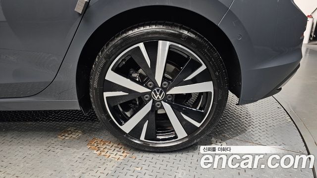 Volkswagen Golf 2026 — photo 7