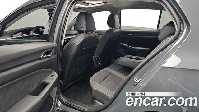 Volkswagen Golf 2026 — photo 16