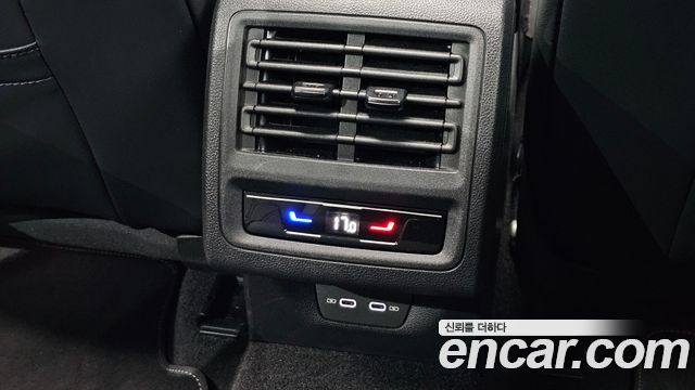 Volkswagen Golf 2026 — photo 31