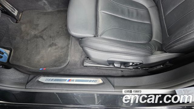 BMW 1-Series 2022 — photo 31