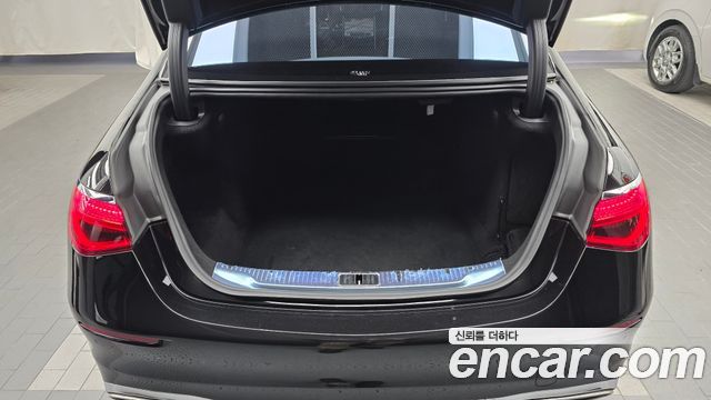 Mercedes-Benz S-Class 2021 — photo 26