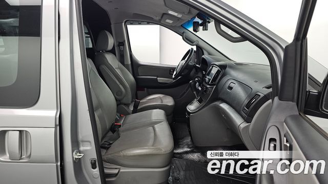 Hyundai Starex 2021 — photo 10