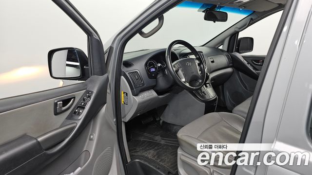 Hyundai Starex 2021 — photo 12