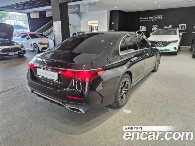 Mercedes-Benz E-Class 2026 — photo 2