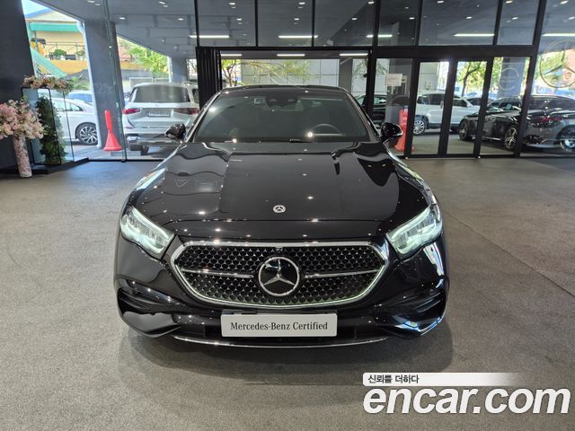 Mercedes-Benz E-Class 2026 — photo 3