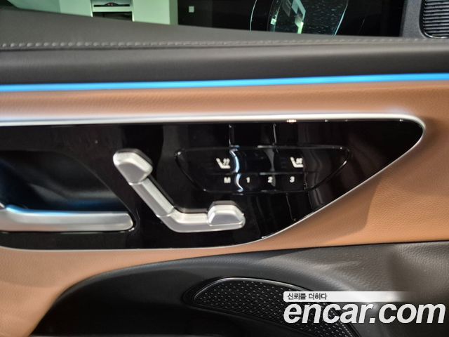 Mercedes-Benz E-Class 2026 — photo 12