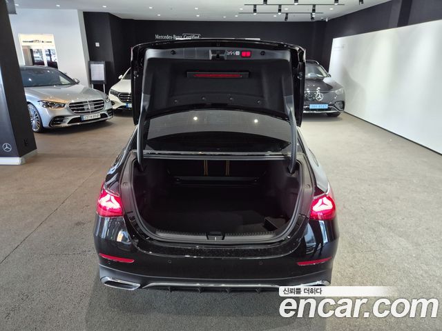 Mercedes-Benz E-Class 2026 — photo 18