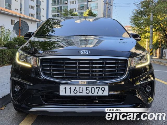 Kia Canival 2019 — photo 3
