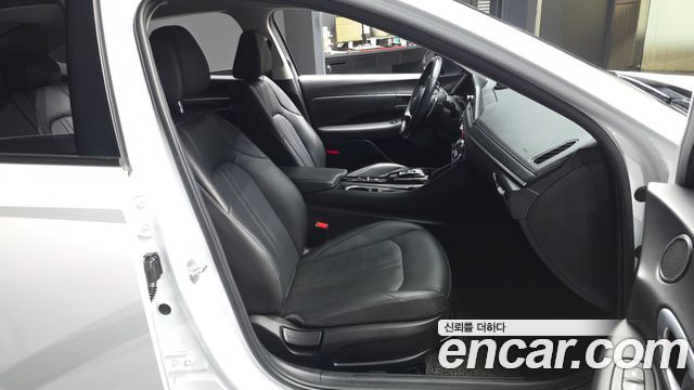 Hyundai Sonata 2020 — photo 17