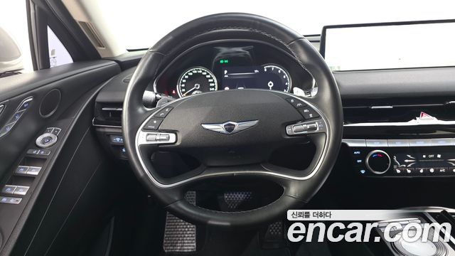 Genesis G80 2022 — photo 12