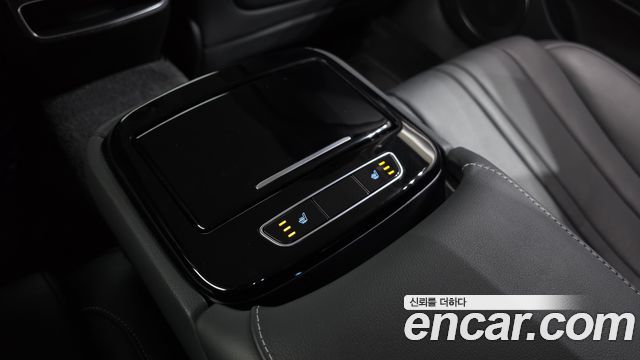 Genesis G80 2022 — photo 19