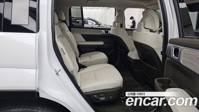 Hyundai Santafe 2024 — photo 17