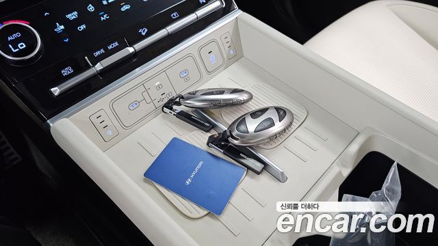 Hyundai Santafe 2024 — photo 25
