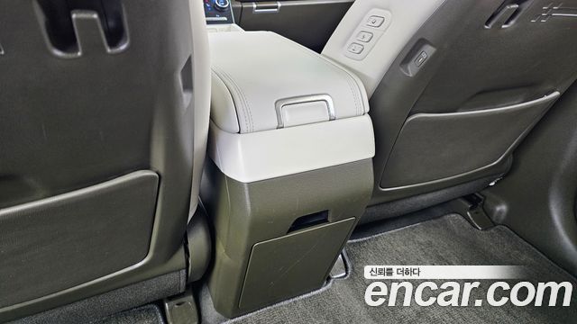 Hyundai Santafe 2024 — photo 34