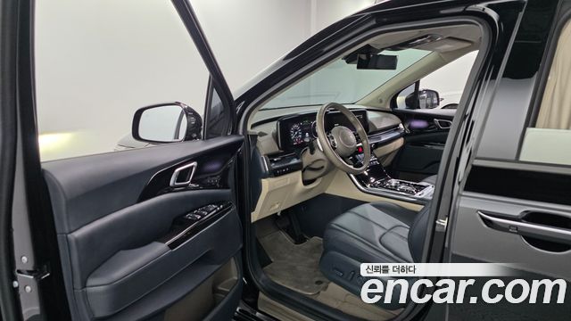 Kia Canival 2023 — photo 10