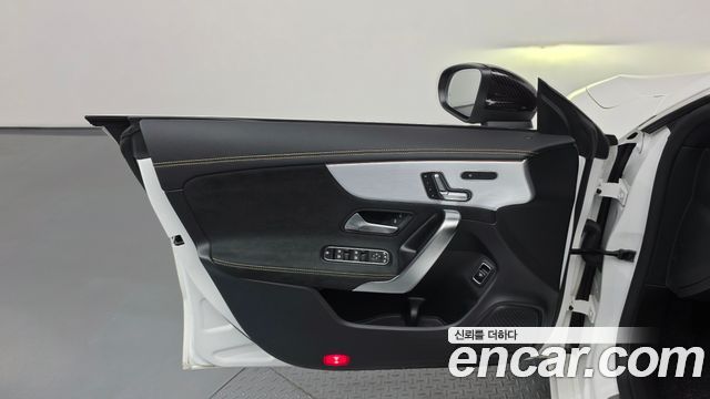 Mercedes-Benz CLA-Class 2021 — photo 14