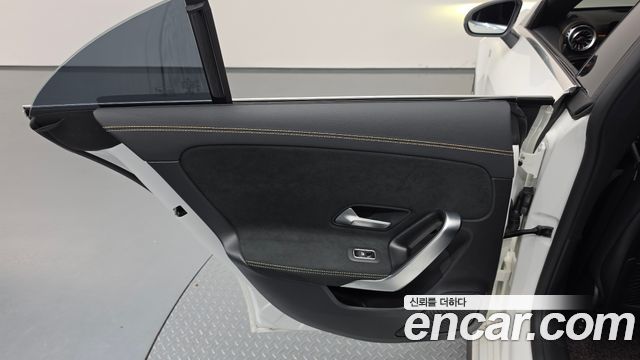 Mercedes-Benz CLA-Class 2021 — photo 15