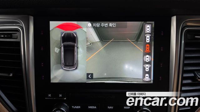 Porsche Macan 2018 — photo 20