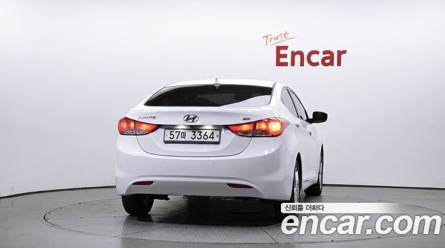 Hyundai AVANTE 2013 — photo 4
