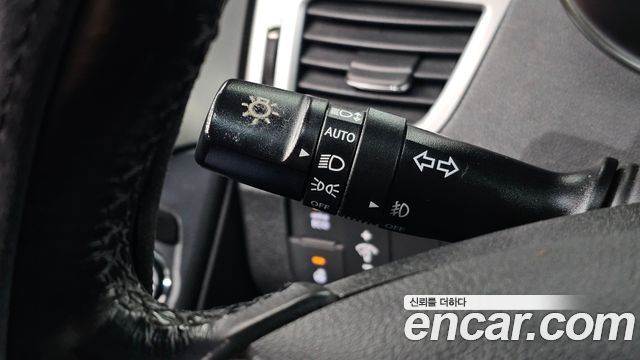 Hyundai AVANTE 2013 — photo 30
