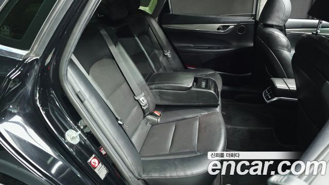 Hyundai Grandeur 2023 — photo 17