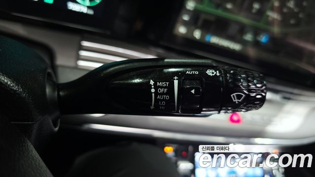 Hyundai Grandeur 2023 — photo 27