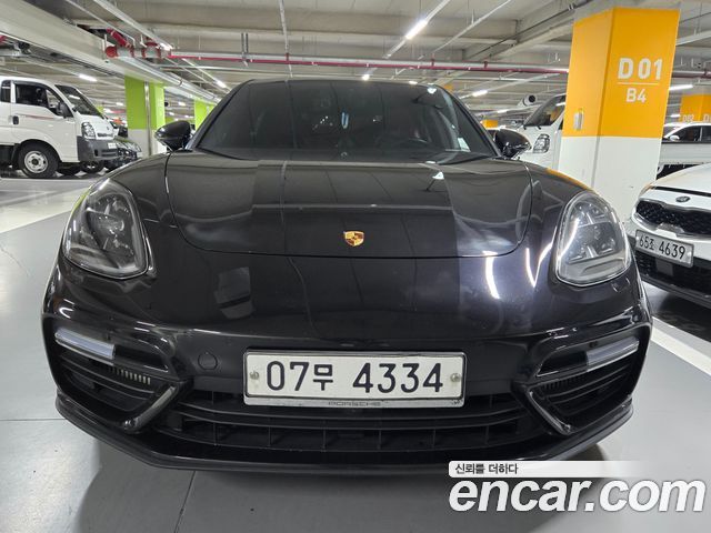 Porsche Panamera 2018 — photo 2